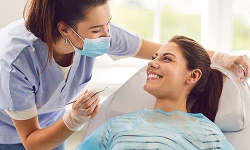 Female patient visiting her dentist